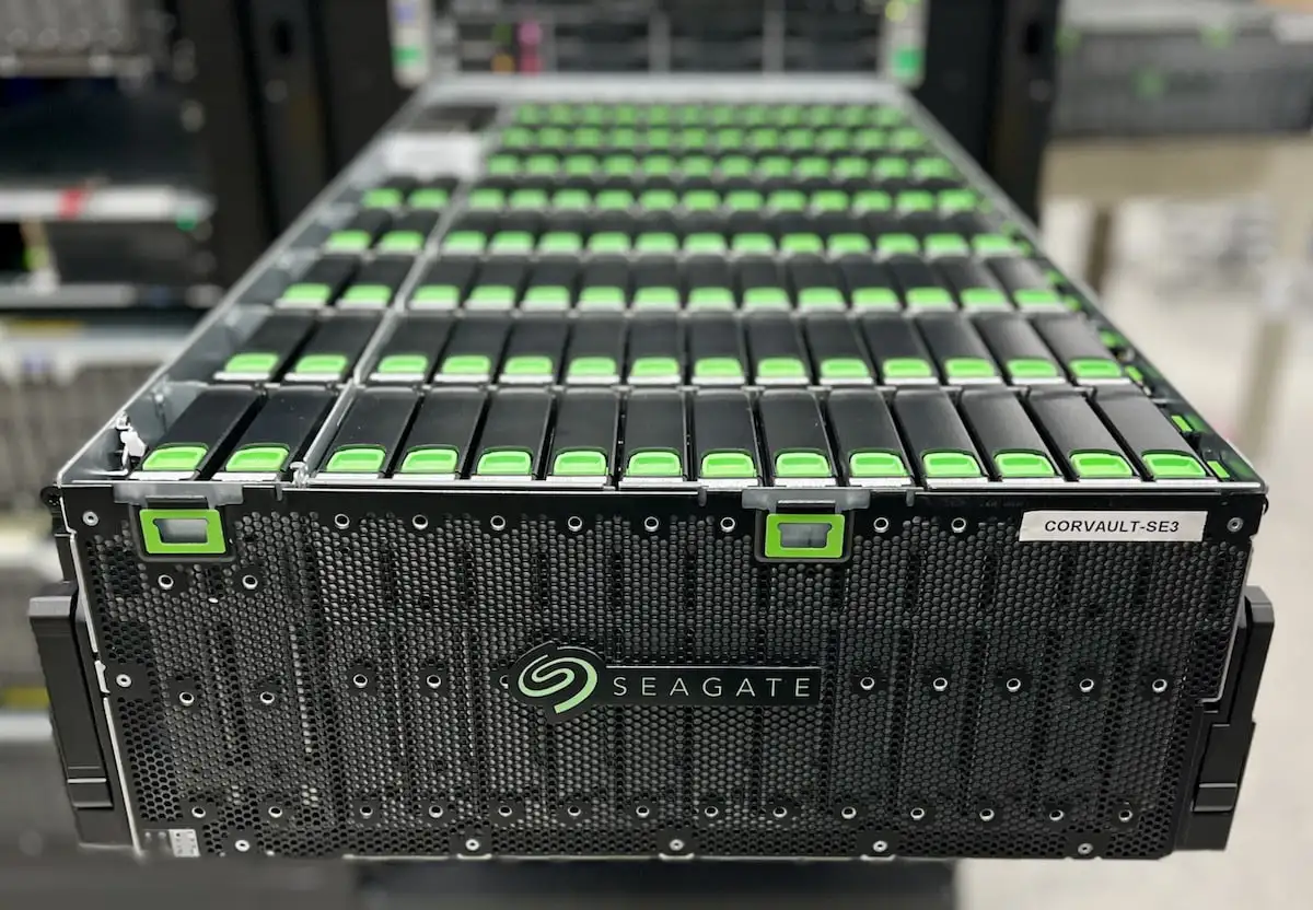 Baie de disques Seagate Exos CORVAULT haute densité pour le stockage de sauvegarde