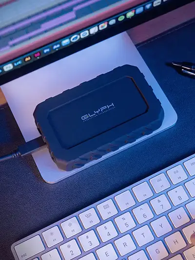 Banner SSD USB4 Haute Intensité Atom EX40