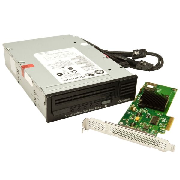 Quantum KIT Lecteur de bande interne demi-hauteur LTO-5 HH SAS + HBA - TC-L52AN-EZ Quantum KIT Lecteur de bande interne demi-hauteur LTO-5 HH SAS + HBA - TC-L52AN-EZ