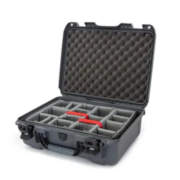 Photo de NANUK™ 930 - Valise de Protection Graphite avec Séparateur