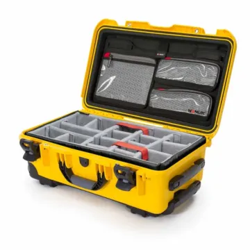 Photo de NANUK™ 935 - Valise de Protection Jaune avec Séparateur et Organisateur Kit Photo