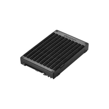 Adaptateur QDA-UMP4 montrant le châssis en métal brossé pour la gestion thermique.