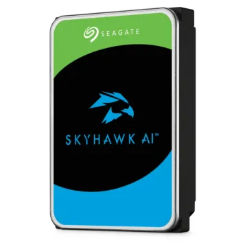 Disque dur Seagate SkyHawk AI - Vue en perspective gauche montrant le boîtier robuste et l’étiquette SkyHawk AI, dédié aux systèmes NVR avec IA
