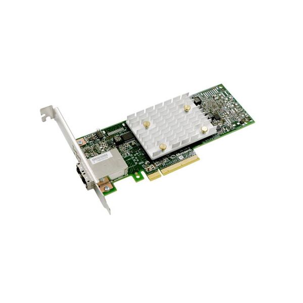 Adaptateur de bus hôte Adaptec HBA 1100-8e montrant les deux connecteurs externes SFF-8644.