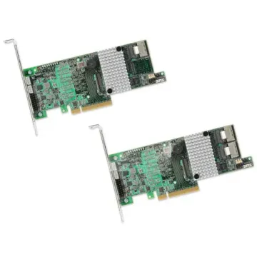 Contrôleurs RAID Broadcom MegaRAID SAS 9271-4i et 9271-8i en vue oblique avec dissipateurs thermiques aluminium, équerres PCIe et un ou deux connecteurs internes mini-SAS SFF8087 selon le modèle