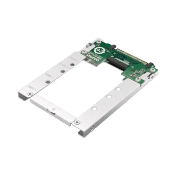 Profil latéral du boîtier en aluminium du QNAP QDA-UMP4A mettant en évidence les ailettes de dissipation thermique.