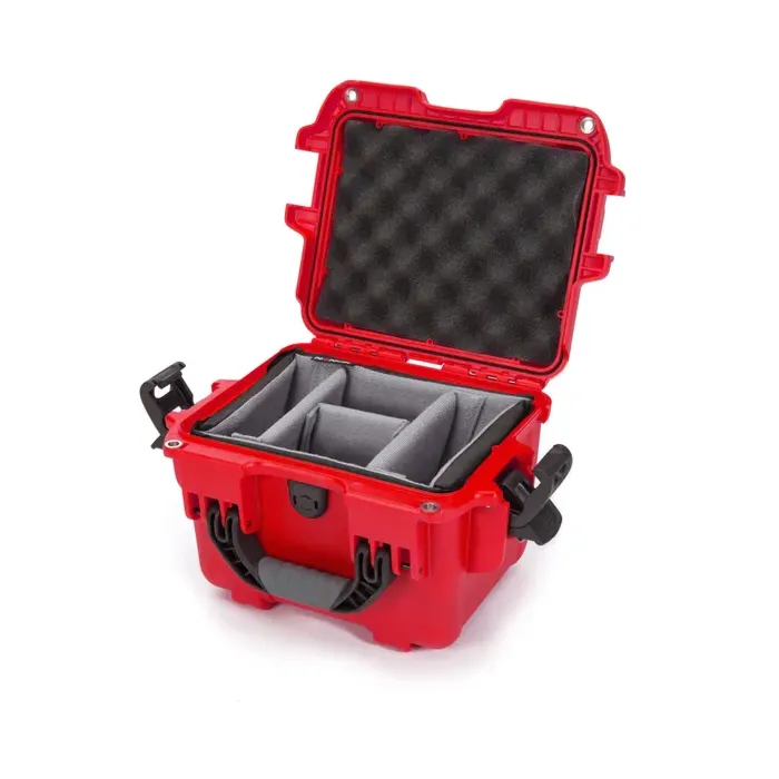 Photo de NANUK™ 908 - Valise de Protection Rouge avec séparateur