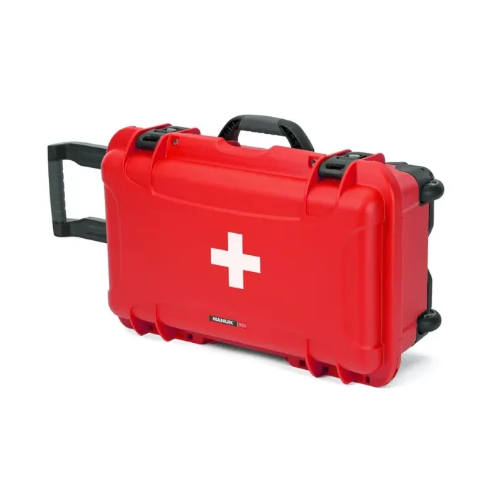 Photo de NANUK™ 935 - Valise de Protection Rouge avec Logo Premiers Secours