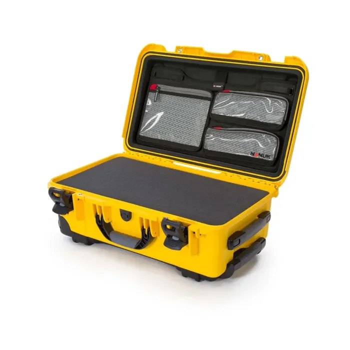 Photo de NANUK™ 935 - Valise de Protection Jaune avec Mousse et Organisateur