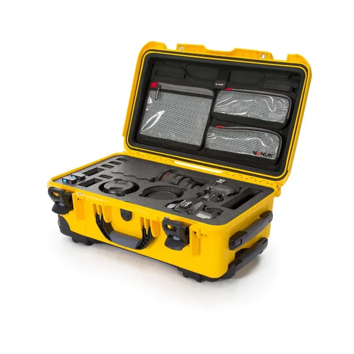 Photo de NANUK™ 935 - Valise de Protection Jaune avec Séparateur pour 2 REFLEX Numérique