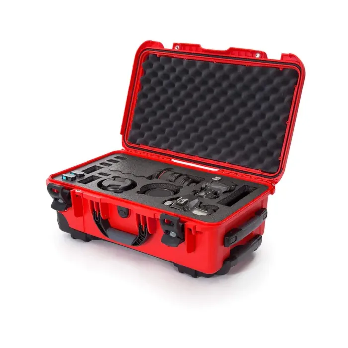 Photo de NANUK™ 935 - Valise de Protection Rouge avec Mousse pour 2 REFLEX Numérique