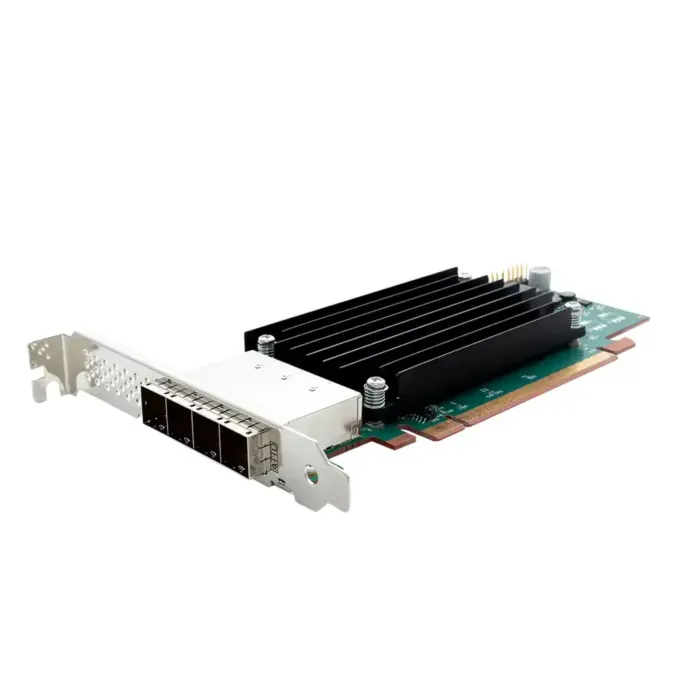 Carte HBA ATTO ESAH-24F0-000 format low-profile avec 4 ports externes visibles